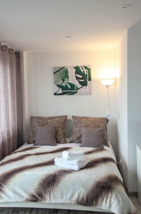Sunny City Center Apartment Варшава Экстерьер фото